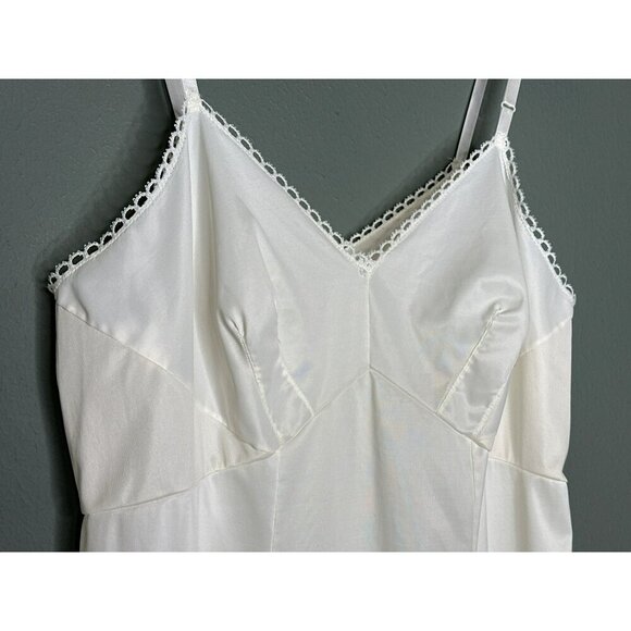 VTG 1960s Von Raalte Nylon Slip Dress Ivory V-Neck Sleeveless Mini Ruffle Trim - Picture 3 of 10